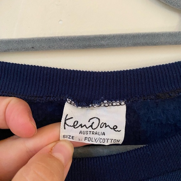 AUSTRALIA ART CLASSIC DOWN UNDER KEN DONE VINTAGE 80S NAVY BLUE CREWNECK SWEATER - Picture 3 of 5